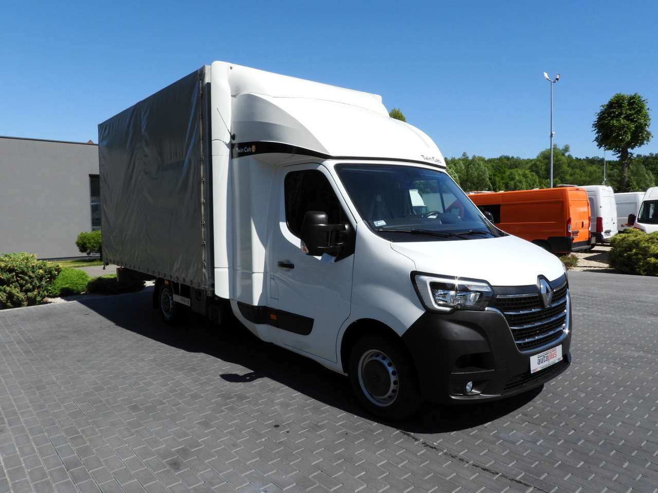 RENAULT MASTER TARPAULIN 10 PALLETS WEBASTO CRUISE CONTROL LED LIGHTS PNEUMATICS AIR CONDITIONING 165HP - Тентованный фургон: фото 4 RENAULT MASTER TARPAULIN 10 PALLETS WEBASTO CRUISE CONTROL LED LIGHTS PNEUMATICS AIR CONDITIONING 165HP - Тентованный фургон: фото 4