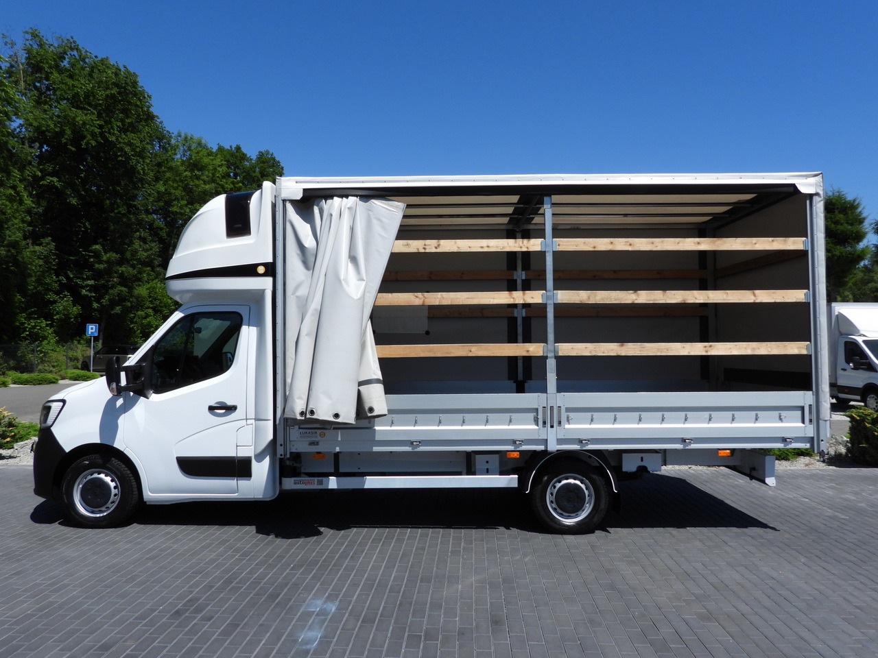 Тентованный фургон RENAULT MASTER  TARPAULIN 10 PALLETS WEBASTO CRUISE CONTROL LED LIGHTS PNEUMATICS AIR CONDITIONING  165HP: фото 9