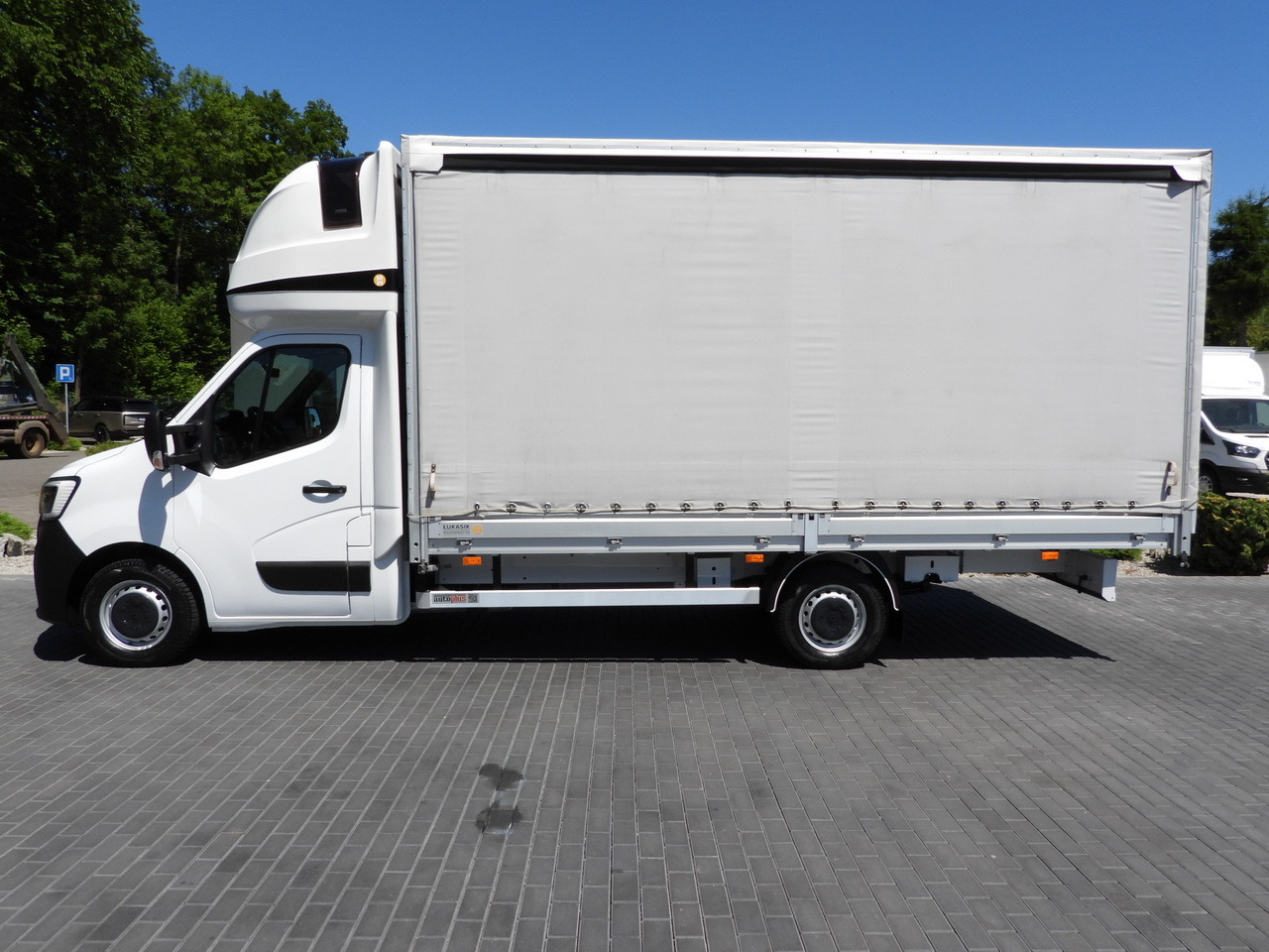 Тентованный фургон RENAULT MASTER  TARPAULIN 10 PALLETS WEBASTO CRUISE CONTROL LED LIGHTS PNEUMATICS AIR CONDITIONING  165HP: фото 8
