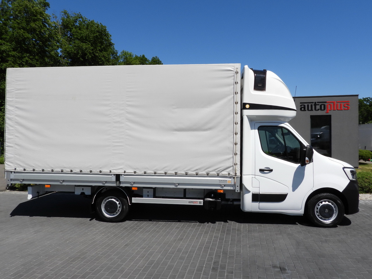 Тентованный фургон RENAULT MASTER  TARPAULIN 10 PALLETS WEBASTO CRUISE CONTROL LED LIGHTS PNEUMATICS AIR CONDITIONING  165HP: фото 7