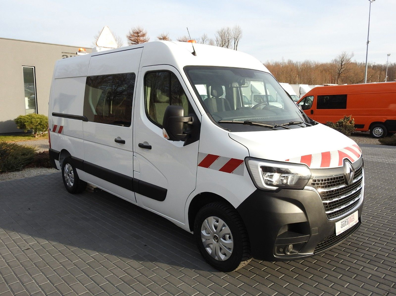 Renault MASTER KASTENWAGEN DOPPELKABINE 7 SITZE TEMPOMAT - Цельнометаллический фургон, Грузопассажирский фургон: фото 4 Renault MASTER KASTENWAGEN DOPPELKABINE 7 SITZE TEMPOMAT - Цельнометаллический фургон, Грузопассажирский фургон: фото 4