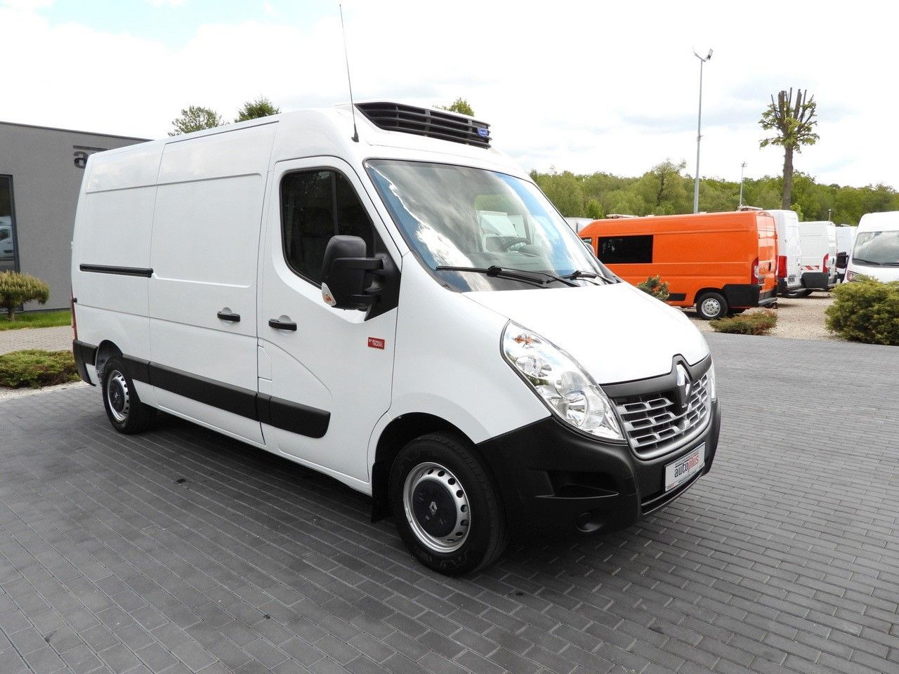 Renault MASTER KÜHLKASTENWAGEN -20*C TEMPOMAT Renault MASTER KÜHLKASTENWAGEN -20*C TEMPOMAT - Фургон-рефрижератор: фото 4 Renault MASTER KÜHLKASTENWAGEN -20*C TEMPOMAT Renault MASTER KÜHLKASTENWAGEN -20*C TEMPOMAT - Фургон-рефрижератор: фото 4