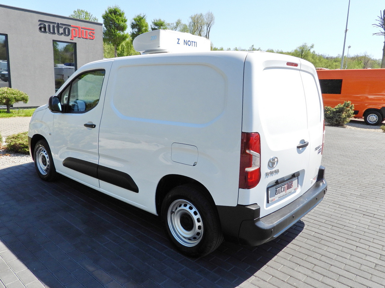 Фургон-рефрижератор TOYOTA PROACE CITY  REFRIGERATOR VAN -15*C POWER SUPPLY 230V CRUISE CONTROL AIR CONDITIONING  100HP: фото 10