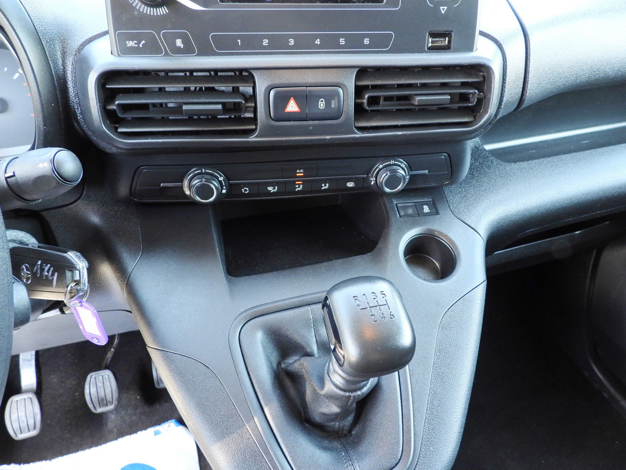 Фургон-рефрижератор TOYOTA PROACE CITY  REFRIGERATOR VAN -15*C POWER SUPPLY 230V CRUISE CONTROL AIR CONDITIONING  100HP: фото 38