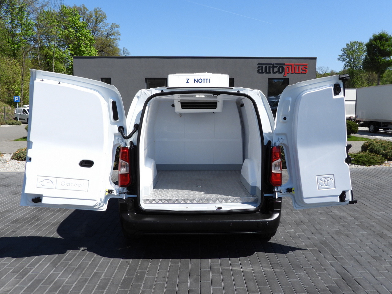 Фургон-рефрижератор TOYOTA PROACE CITY  REFRIGERATOR VAN -15*C POWER SUPPLY 230V CRUISE CONTROL AIR CONDITIONING  100HP: фото 13