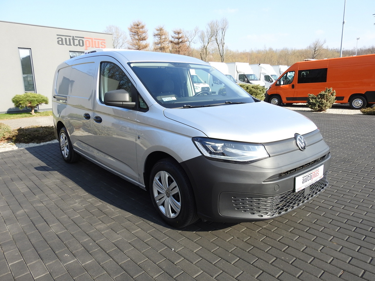 VOLKSWAGEN CADDY REFRIGERATOR VAN -20*C HEATING FUNCTION POWER SUPPLY 230V CRUISE CONTROL LED LIGHTS AIR CONDITIONING 100HP - Фургон-рефрижератор: фото 4 VOLKSWAGEN CADDY REFRIGERATOR VAN -20*C HEATING FUNCTION POWER SUPPLY 230V CRUISE CONTROL LED LIGHTS AIR CONDITIONING 100HP - Фургон-рефрижератор: фото 4