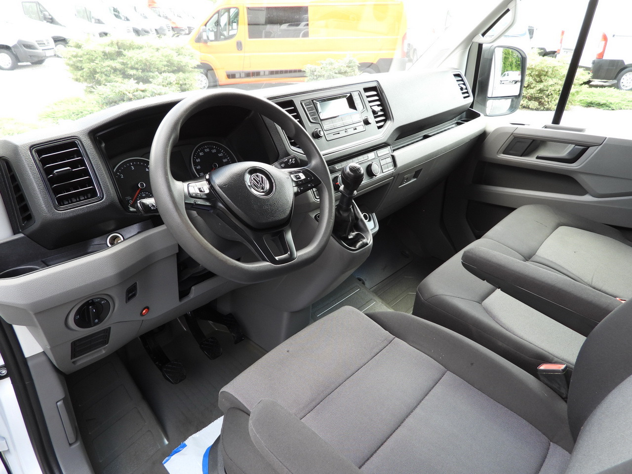 VOLKSWAGEN CRAFTER TARPAULIN 10 PALLETS WEBASTO CRUISE CONTROL AIR CONDITIONING 180HP - Тентованный фургон: фото 2 VOLKSWAGEN CRAFTER TARPAULIN 10 PALLETS WEBASTO CRUISE CONTROL AIR CONDITIONING 180HP - Тентованный фургон: фото 2
