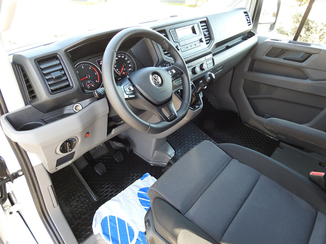 VOLKSWAGEN CRAFTER TARPAULIN 10 PALLETS WEBASTO CRUISE CONTROL AIR CONDITIONING LED LIGHTS PNEUMATICS 180HP - Тентованный фургон: фото 2 VOLKSWAGEN CRAFTER TARPAULIN 10 PALLETS WEBASTO CRUISE CONTROL AIR CONDITIONING LED LIGHTS PNEUMATICS 180HP - Тентованный фургон: фото 2