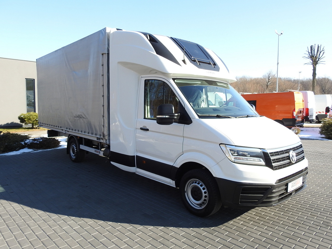 VOLKSWAGEN CRAFTER TARPAULIN 10 PALLETS WEBASTO CRUISE CONTROL AIR CONDITIONING LED LIGHTS PNEUMATICS 180HP - Тентованный фургон: фото 4 VOLKSWAGEN CRAFTER TARPAULIN 10 PALLETS WEBASTO CRUISE CONTROL AIR CONDITIONING LED LIGHTS PNEUMATICS 180HP - Тентованный фургон: фото 4