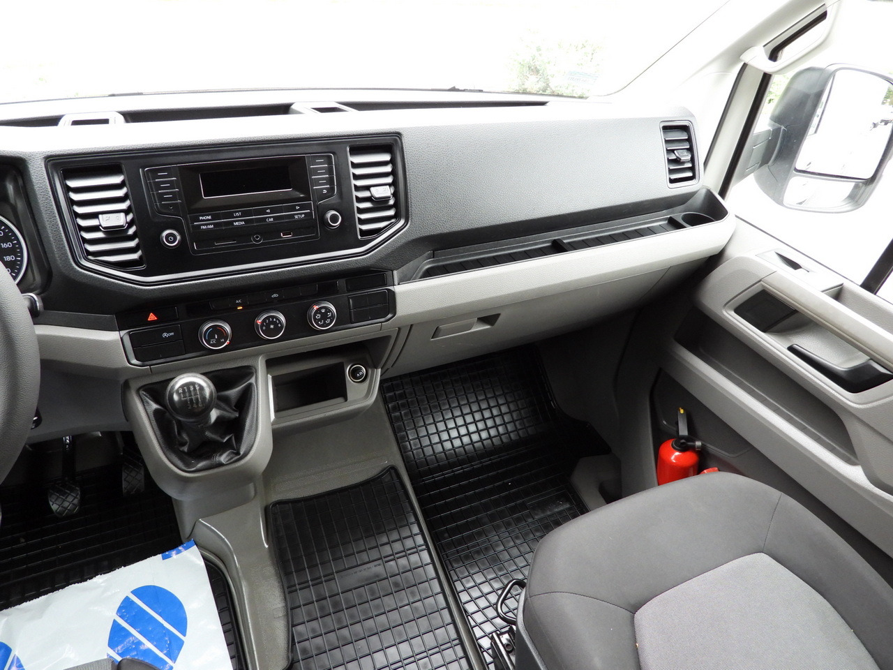 Тентованный фургон VOLKSWAGEN CRAFTER TARPAULIN 8 PALLETS WEBASTO CRUISE CONTROL LED LIGHTS AIR CONDITIONING 180HP: фото 37 Тентованный фургон VOLKSWAGEN CRAFTER TARPAULIN 8 PALLETS WEBASTO CRUISE CONTROL LED LIGHTS AIR CONDITIONING 180HP: фото 37