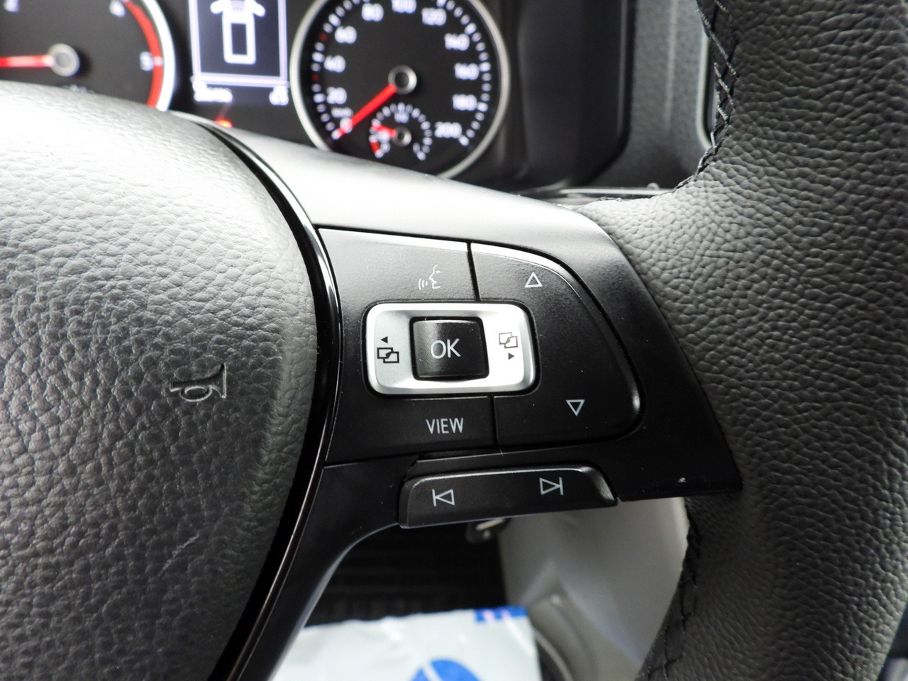 Тентованный фургон VOLKSWAGEN CRAFTER TARPAULIN 8 PALLETS WEBASTO CRUISE CONTROL LED LIGHTS AIR CONDITIONING 180HP: фото 36 Тентованный фургон VOLKSWAGEN CRAFTER TARPAULIN 8 PALLETS WEBASTO CRUISE CONTROL LED LIGHTS AIR CONDITIONING 180HP: фото 36