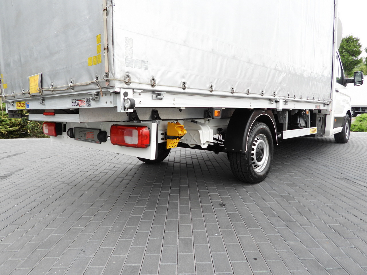 Тентованный фургон VOLKSWAGEN CRAFTER TARPAULIN 8 PALLETS WEBASTO CRUISE CONTROL LED LIGHTS AIR CONDITIONING 180HP: фото 26 Тентованный фургон VOLKSWAGEN CRAFTER TARPAULIN 8 PALLETS WEBASTO CRUISE CONTROL LED LIGHTS AIR CONDITIONING 180HP: фото 26