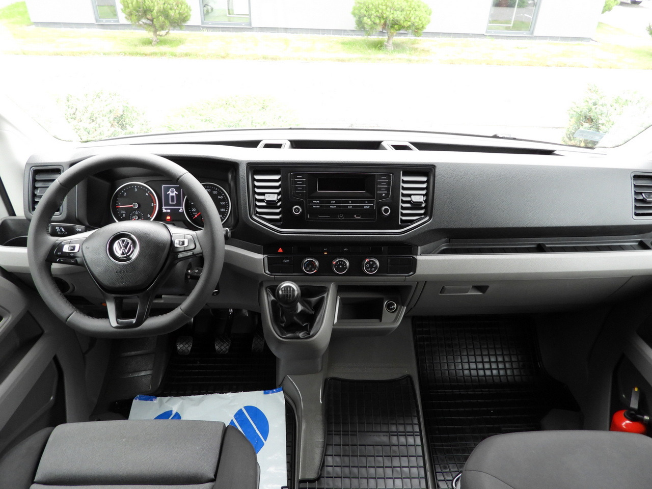 Тентованный фургон VOLKSWAGEN CRAFTER TARPAULIN 8 PALLETS WEBASTO CRUISE CONTROL LED LIGHTS AIR CONDITIONING 180HP: фото 32 Тентованный фургон VOLKSWAGEN CRAFTER TARPAULIN 8 PALLETS WEBASTO CRUISE CONTROL LED LIGHTS AIR CONDITIONING 180HP: фото 32