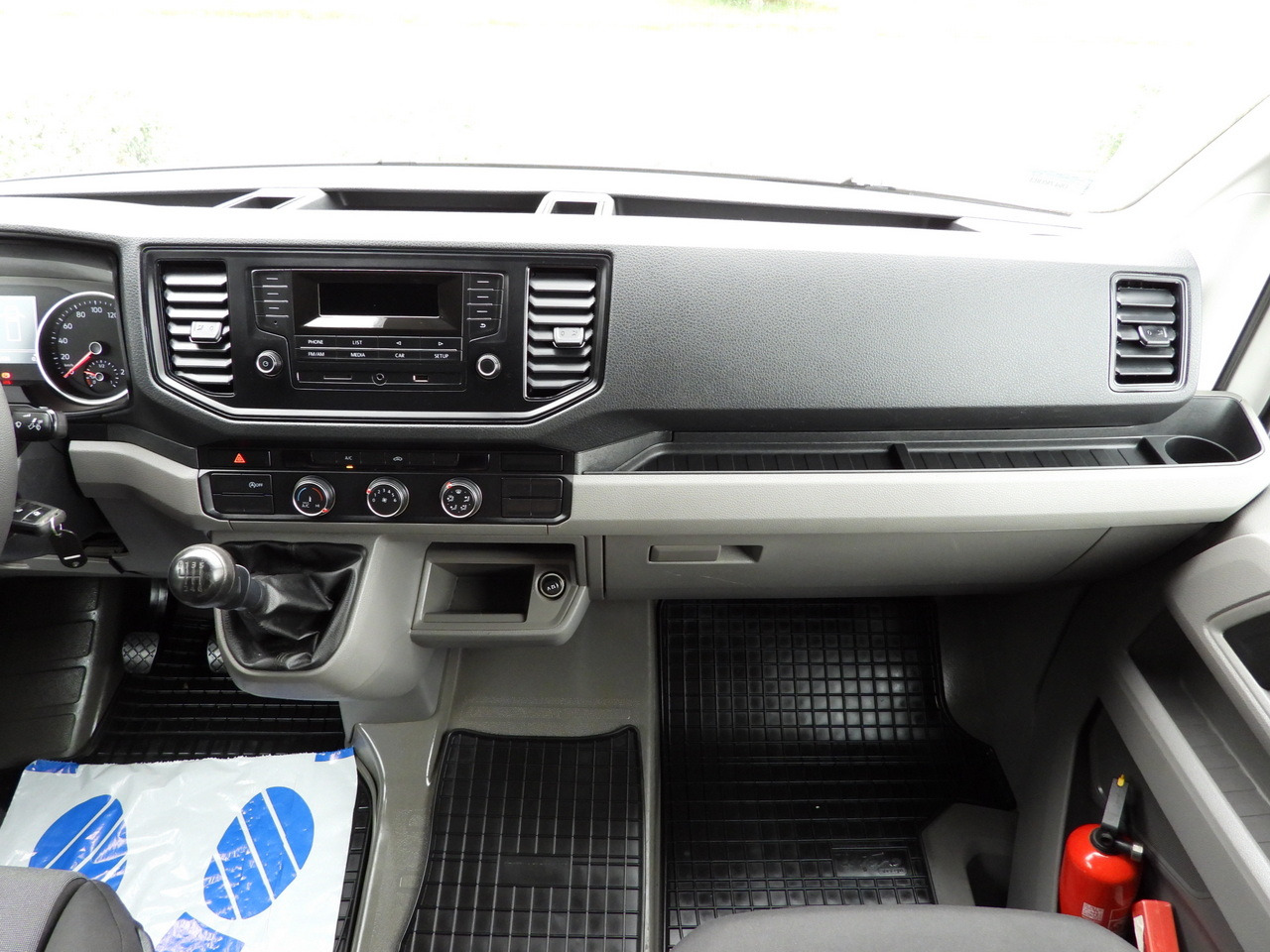 Тентованный фургон VOLKSWAGEN CRAFTER TARPAULIN 8 PALLETS WEBASTO CRUISE CONTROL LED LIGHTS AIR CONDITIONING 180HP: фото 38 Тентованный фургон VOLKSWAGEN CRAFTER TARPAULIN 8 PALLETS WEBASTO CRUISE CONTROL LED LIGHTS AIR CONDITIONING 180HP: фото 38