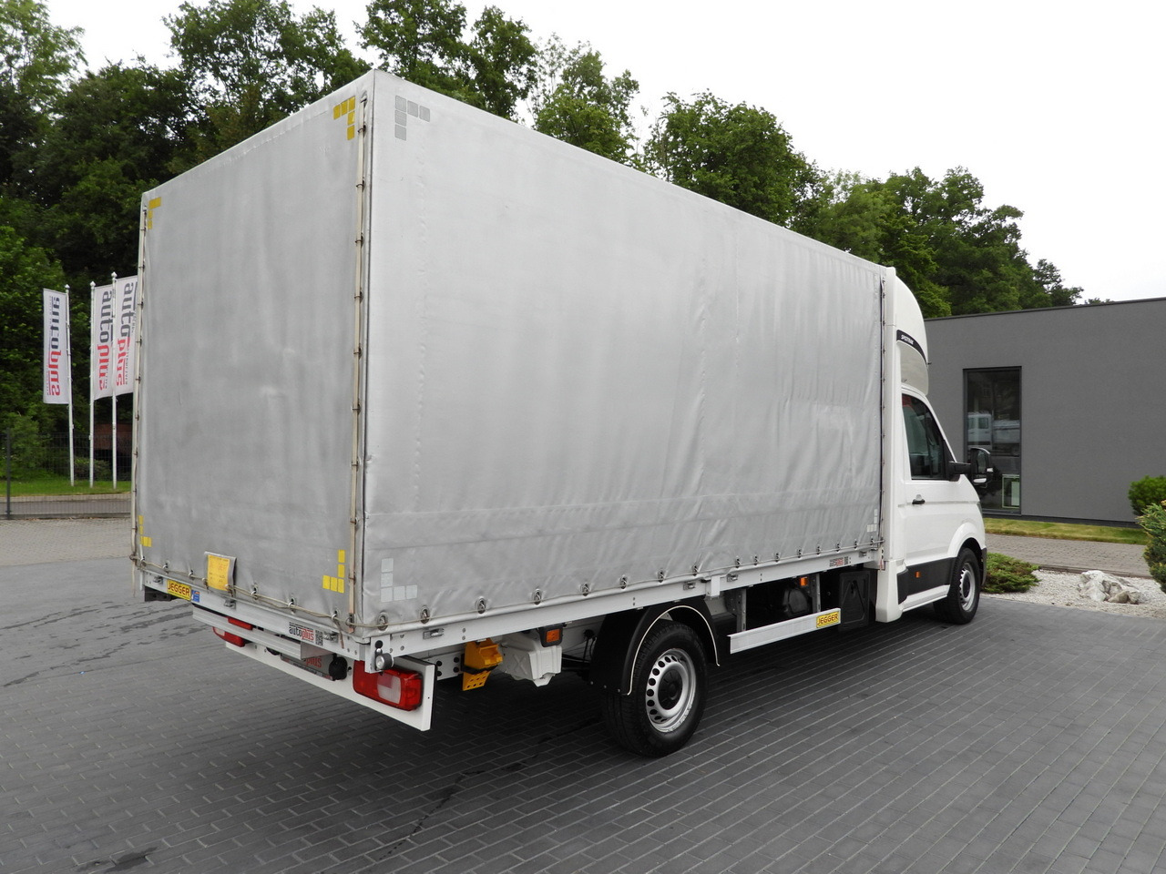 Тентованный фургон VOLKSWAGEN CRAFTER TARPAULIN 8 PALLETS WEBASTO CRUISE CONTROL LED LIGHTS AIR CONDITIONING 180HP: фото 13 Тентованный фургон VOLKSWAGEN CRAFTER TARPAULIN 8 PALLETS WEBASTO CRUISE CONTROL LED LIGHTS AIR CONDITIONING 180HP: фото 13