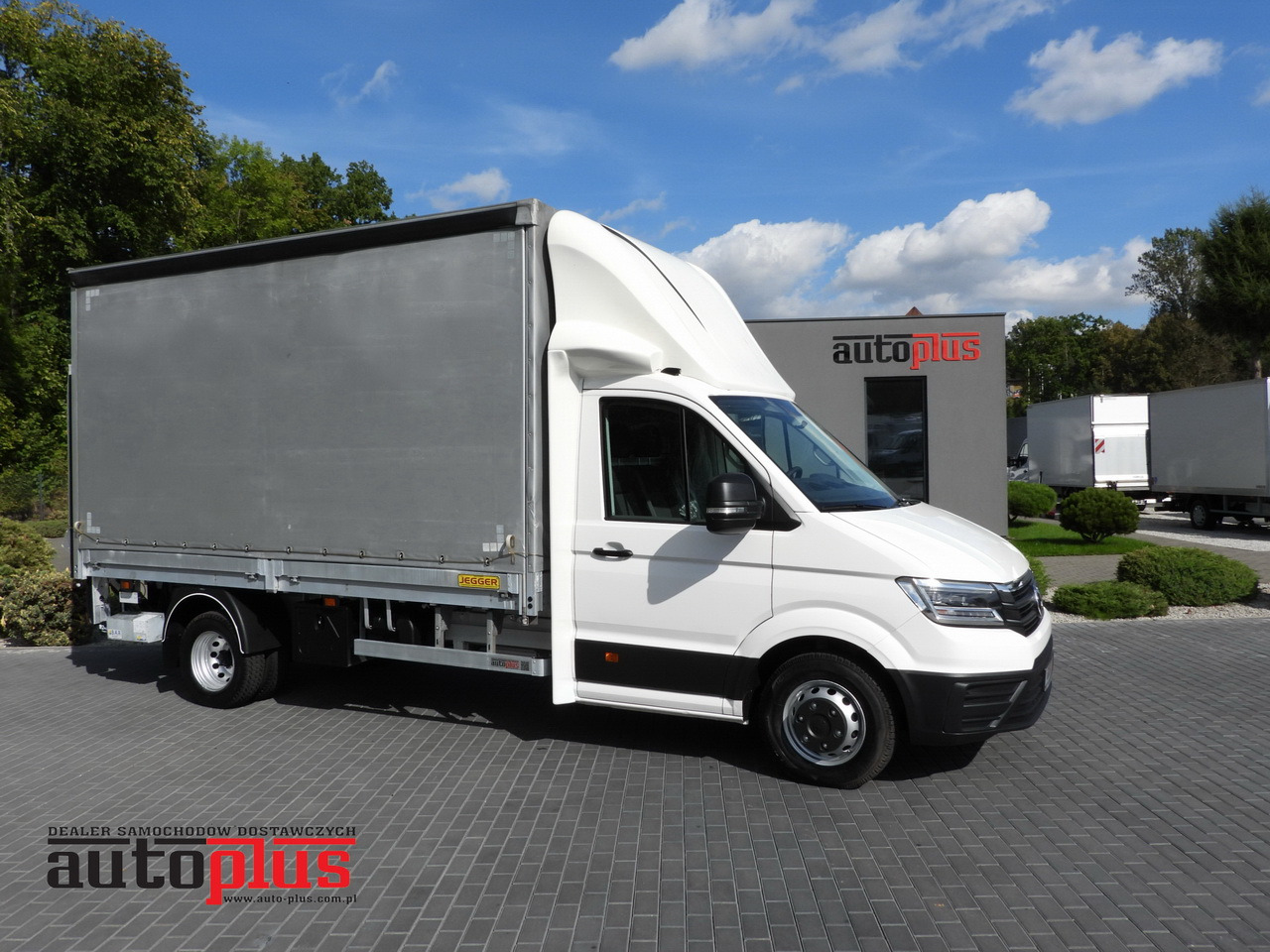 VOLKSWAGEN CRAFTER TARPAULIN LIFT 8 PALLETS CRUISE CONTROL LED LIGHTS TWIN WHEELS AIR CONDITIONING 180HP - Тентованный фургон: фото 1 VOLKSWAGEN CRAFTER TARPAULIN LIFT 8 PALLETS CRUISE CONTROL LED LIGHTS TWIN WHEELS AIR CONDITIONING 180HP - Тентованный фургон: фото 1