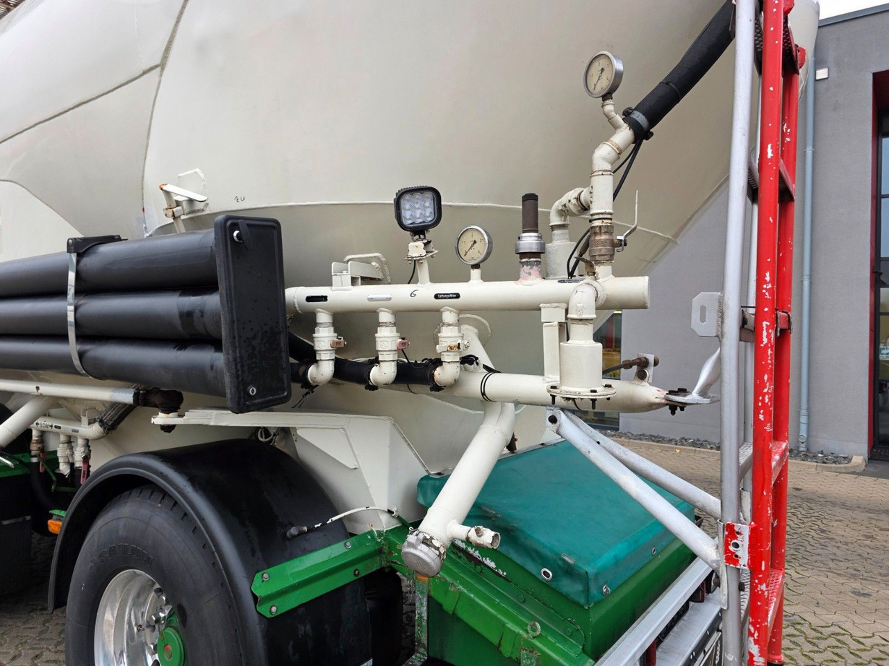 Полуприцеп цистерна для сыпучих грузов Köhler BSCX31/51/A  / 51.000 l / Lenkachse: фото 32