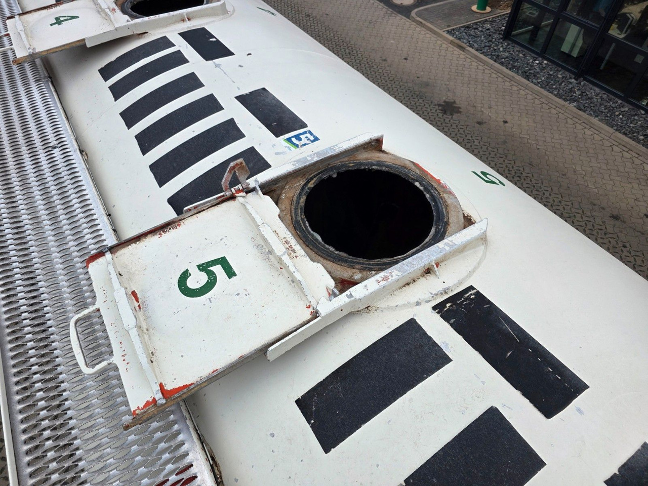 Полуприцеп цистерна для сыпучих грузов Köhler BSCX31/51/A  / 51.000 l / Lenkachse: фото 14