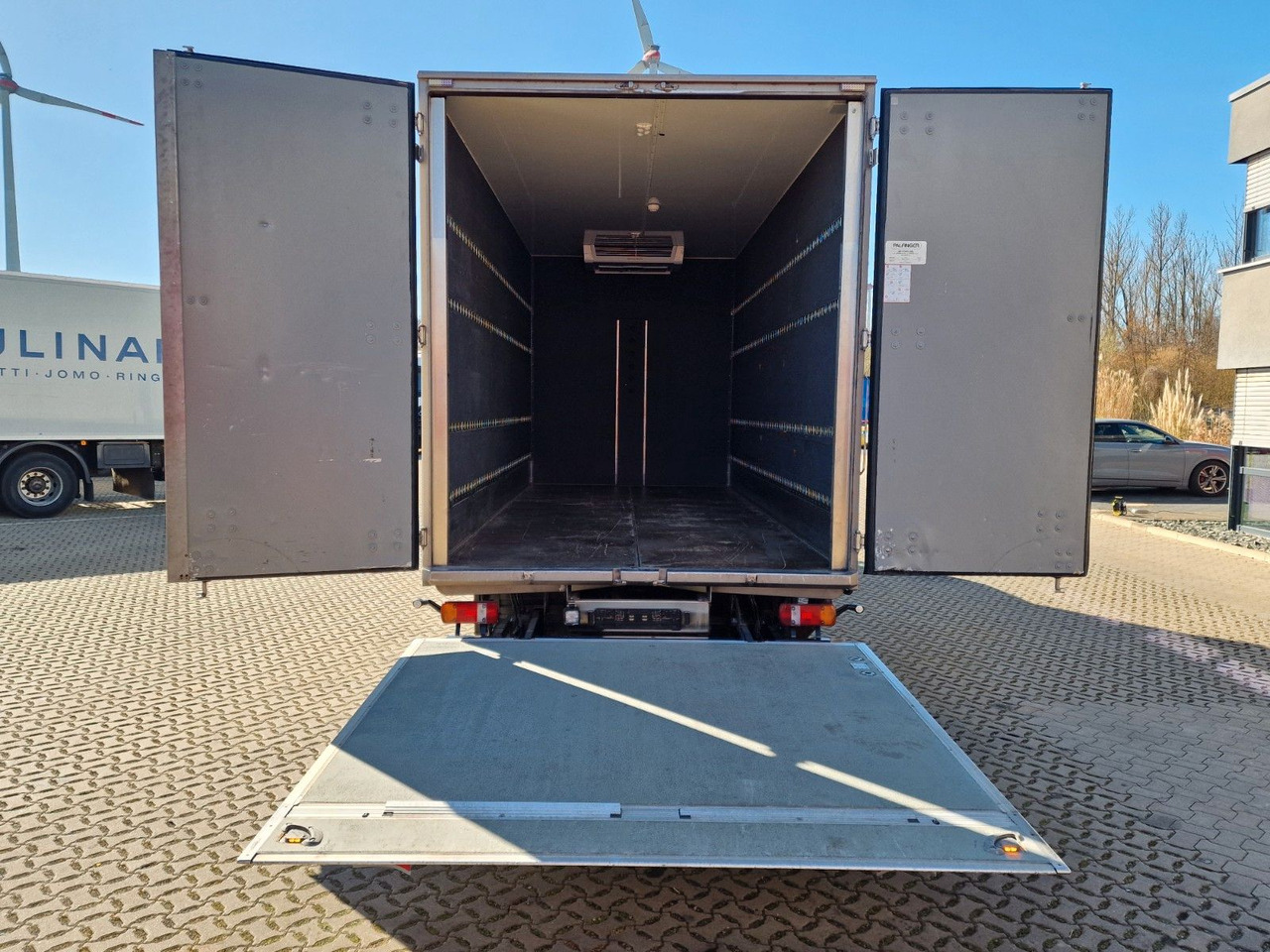 Рефрижератор MAN TGL 12.250 4X2 BL / Ladebordwand: фото 9 Рефрижератор MAN TGL 12.250 4X2 BL / Ladebordwand: фото 9