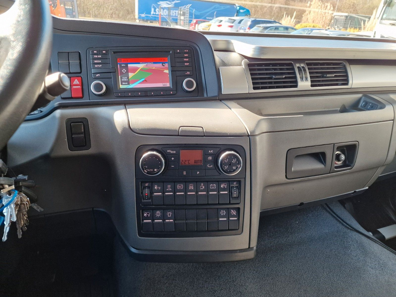 Рефрижератор MAN TGL 12.250 4X2 BL / Ladebordwand: фото 25 Рефрижератор MAN TGL 12.250 4X2 BL / Ladebordwand: фото 25