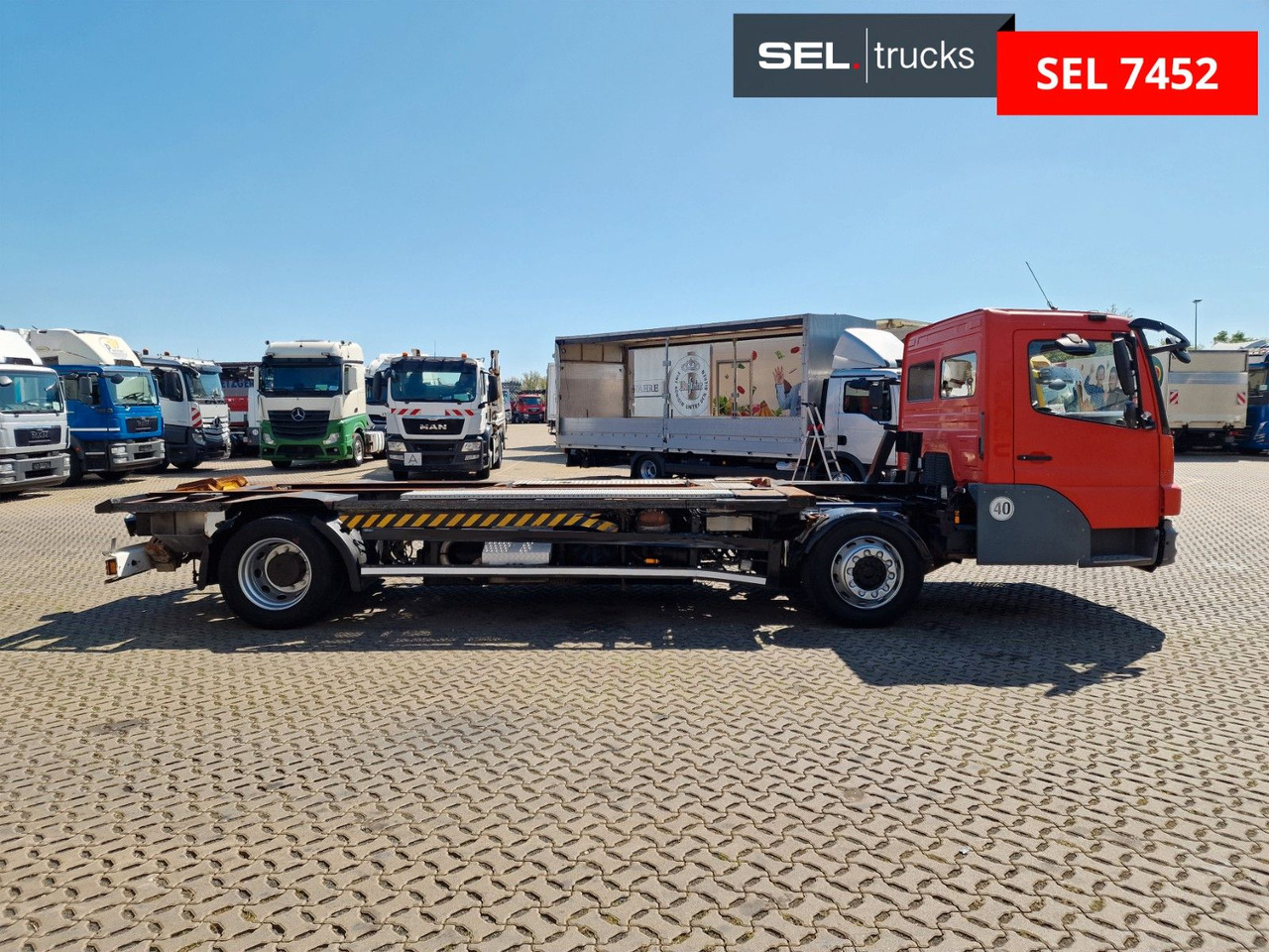 Mercedes-Benz KAMAG WBH 25 / Umsetzer / Wiesel / Rangierer - Грузовик-контейнеровоз/ Сменный кузов: фото 4 Mercedes-Benz KAMAG WBH 25 / Umsetzer / Wiesel / Rangierer - Грузовик-контейнеровоз/ Сменный кузов: фото 4