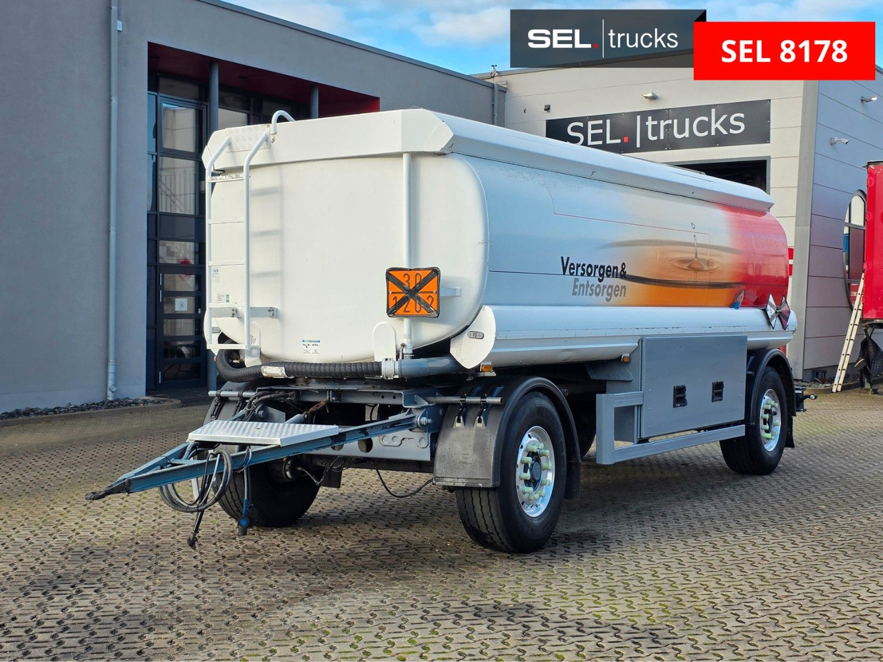 Other Esterer, Ulrich TA 18.186 /Alu-Felgen /ADR AT / - Прицеп-цистерна: фото 1 Other Esterer, Ulrich TA 18.186 /Alu-Felgen /ADR AT / - Прицеп-цистерна: фото 1