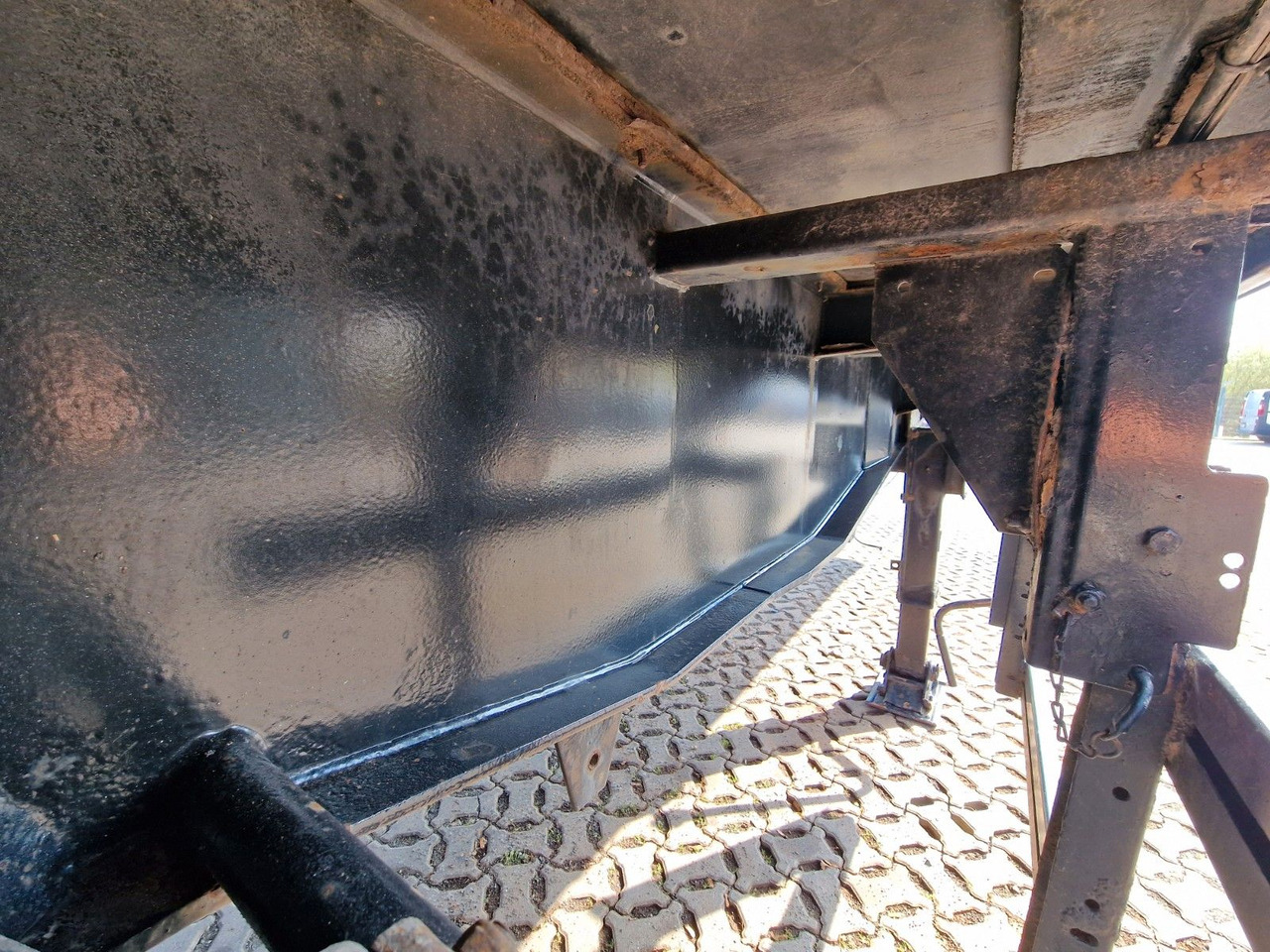 Тентованный полуприцеп Schmidt Hagen SPC/39/E/10,5 / Coilmulde / Lenk-Liftachse: фото 22 Тентованный полуприцеп Schmidt Hagen SPC/39/E/10,5 / Coilmulde / Lenk-Liftachse: фото 22