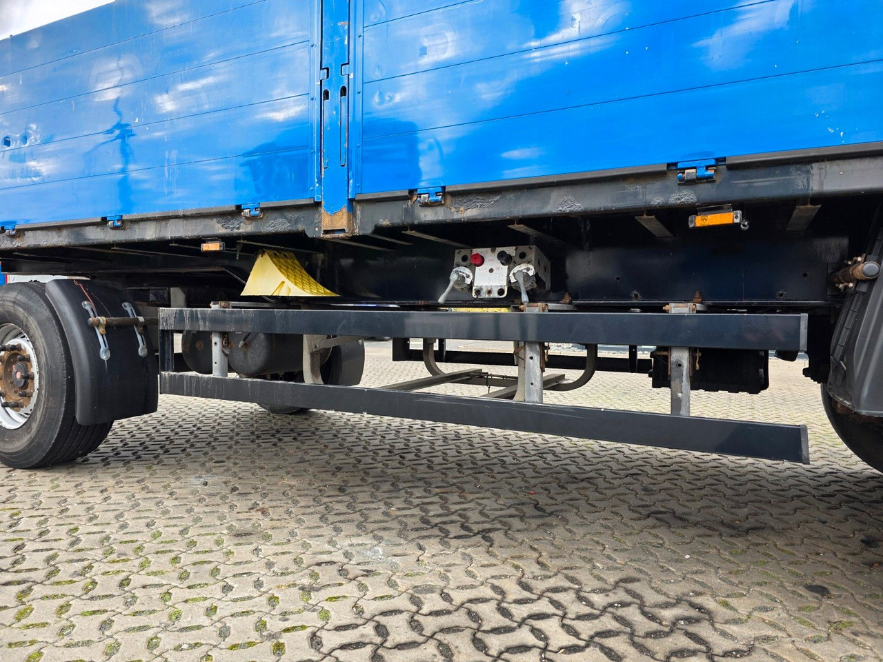 Прицеп бортовой/ Платформа Schmitz Cargobull Gotha APR 18 / Baustoff: фото 11