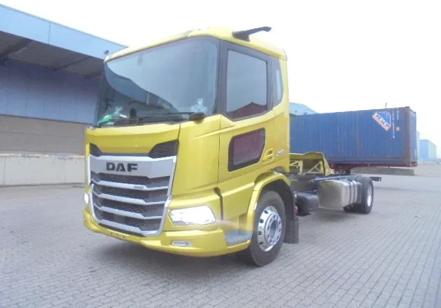 DAF XD 260 FA DEMO RHD - Грузовик-шасси: фото 1 DAF XD 260 FA DEMO RHD - Грузовик-шасси: фото 1
