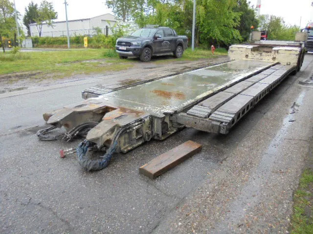 Faymonville F-S42-1ACA - Низкорамный полуприцеп: фото 3 Faymonville F-S42-1ACA - Низкорамный полуприцеп: фото 3