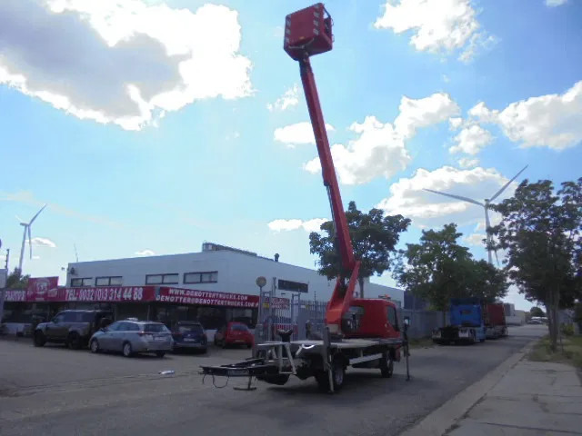 Renault Maxity 120 DXI - Фургон: фото 4 Renault Maxity 120 DXI - Фургон: фото 4