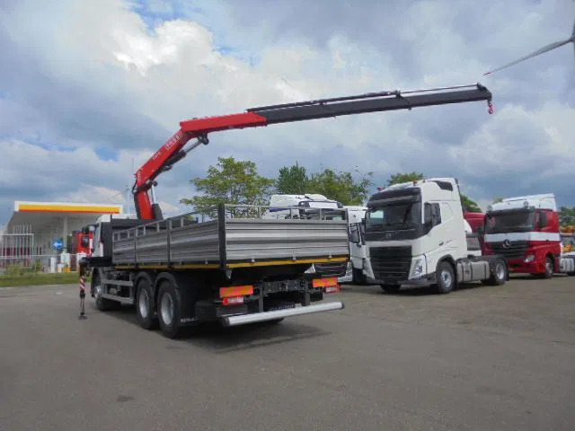 Renault 320 6X4 + FASSI F245 DEMO UNUSED - Грузовик бортовой/ Платформа, Автоманипулятор: фото 5 Renault 320 6X4 + FASSI F245 DEMO UNUSED - Грузовик бортовой/ Платформа, Автоманипулятор: фото 5