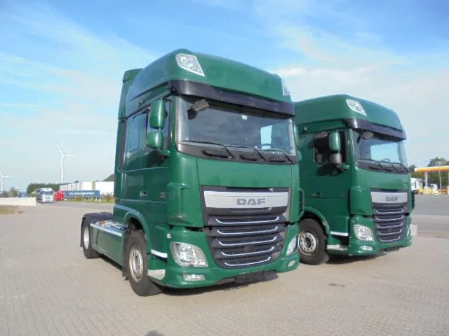 DAF XF 106.460 SUPER SPACE CAB - Тягач: фото 3 DAF XF 106.460 SUPER SPACE CAB - Тягач: фото 3