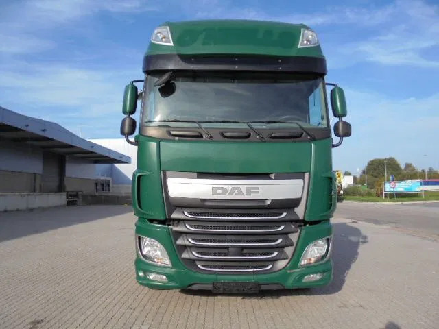 DAF XF 106.460 SUPER SPACE CAB - Тягач: фото 4 DAF XF 106.460 SUPER SPACE CAB - Тягач: фото 4