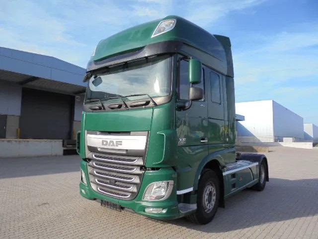 DAF XF 106.460 SUPER SPACE CAB - Тягач: фото 1 DAF XF 106.460 SUPER SPACE CAB - Тягач: фото 1