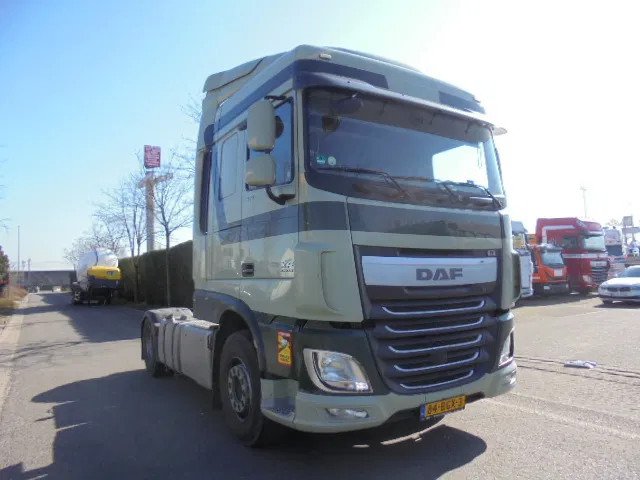 DAF XF 440 NL TRUCK - Тягач: фото 3 DAF XF 440 NL TRUCK - Тягач: фото 3