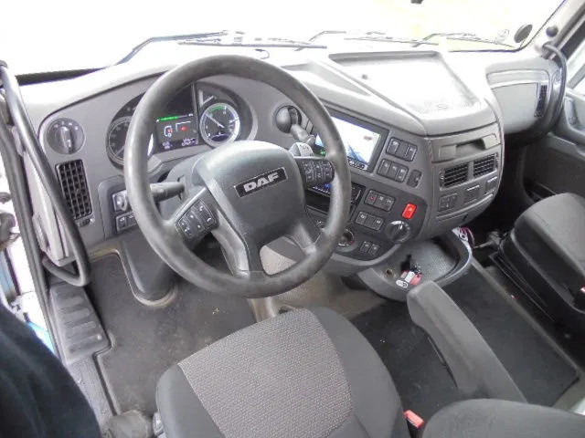 DAF XF 440 SUPER SPACE CAB NL TRUCK - Тягач: фото 4 DAF XF 440 SUPER SPACE CAB NL TRUCK - Тягач: фото 4