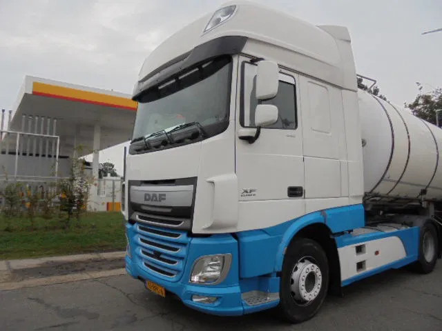DAF XF 440 SUPER SPACE CAB NL TRUCK - Тягач: фото 1 DAF XF 440 SUPER SPACE CAB NL TRUCK - Тягач: фото 1