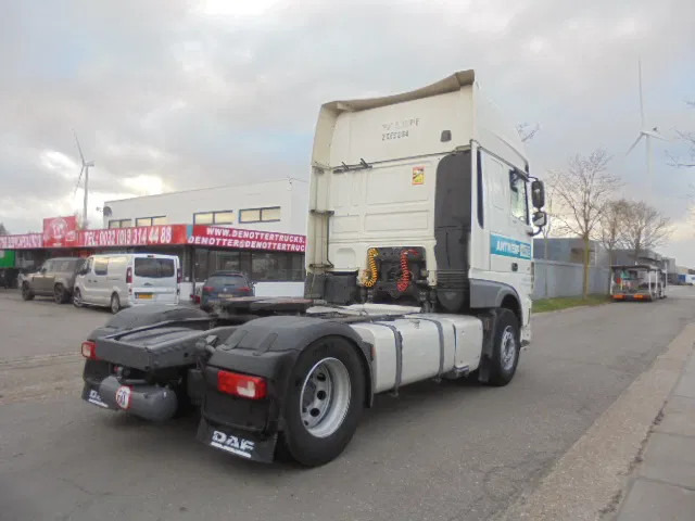 DAF XF 480 SUPERSPACECAB - Тягач: фото 4 DAF XF 480 SUPERSPACECAB - Тягач: фото 4