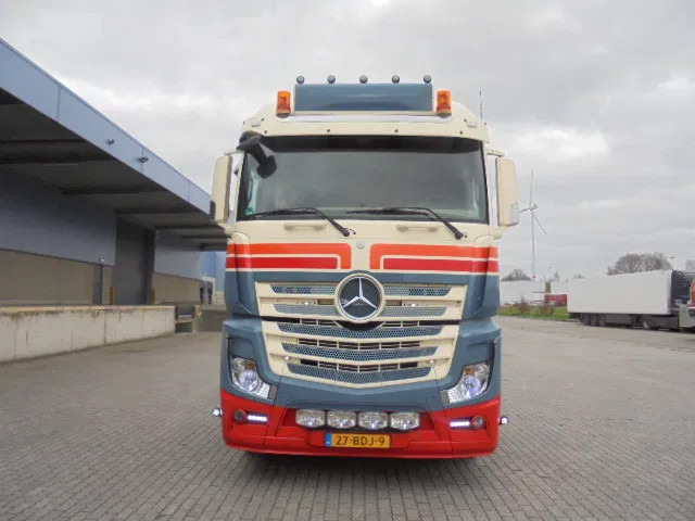 Mercedes-Benz Actros 1845 LS NL TRUCK - Тягач: фото 2 Mercedes-Benz Actros 1845 LS NL TRUCK - Тягач: фото 2