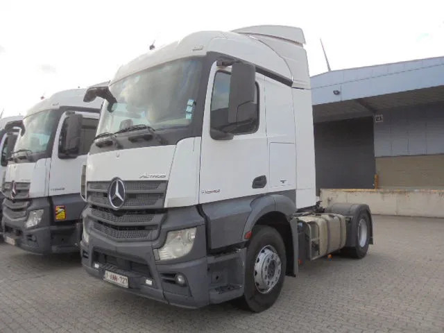Mercedes-Benz Actros 1943 BELGIUM REGISTRATION TUV 06-2026 12X IN STOCK - Тягач: фото 1 Mercedes-Benz Actros 1943 BELGIUM REGISTRATION TUV 06-2026 12X IN STOCK - Тягач: фото 1