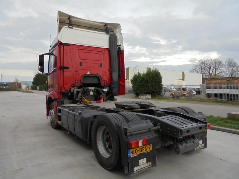 Тягач Mercedes-Benz Actros 1943: фото 6 Тягач Mercedes-Benz Actros 1943: фото 6