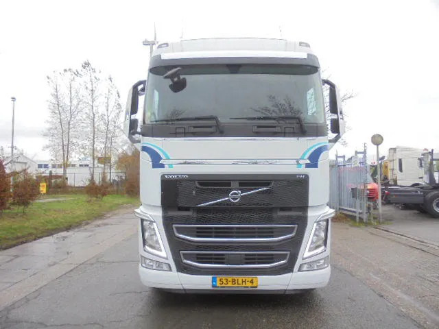 Volvo FH 420 NL TRUCK APK 09-26 - Тягач: фото 2 Volvo FH 420 NL TRUCK APK 09-26 - Тягач: фото 2