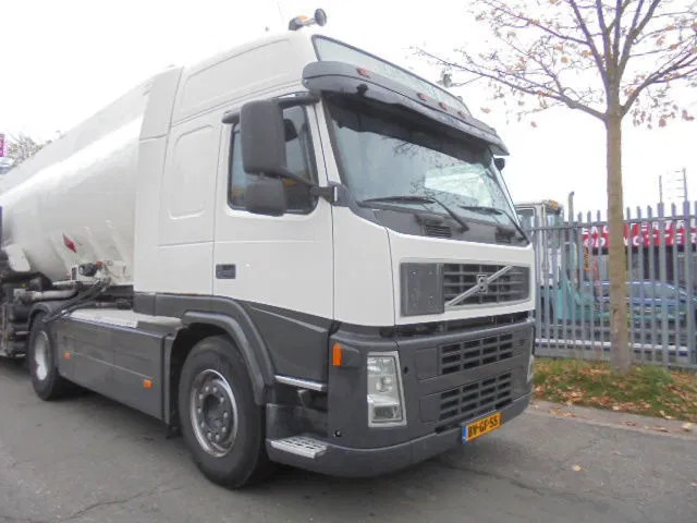 Volvo FM 400 GLOBETROTTER ADR NL TRUCK +TANK TRAILER - Тягач: фото 3 Volvo FM 400 GLOBETROTTER ADR NL TRUCK +TANK TRAILER - Тягач: фото 3