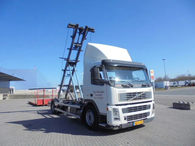 Volvo FM 260 MANUAL GEAR NL TRUCK - Тросовый мультилифт: фото 3 Volvo FM 260 MANUAL GEAR NL TRUCK - Тросовый мультилифт: фото 3