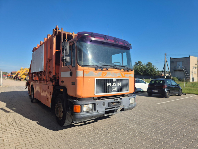 MAN 18.262 - Мусоровоз: фото 3 MAN 18.262 - Мусоровоз: фото 3