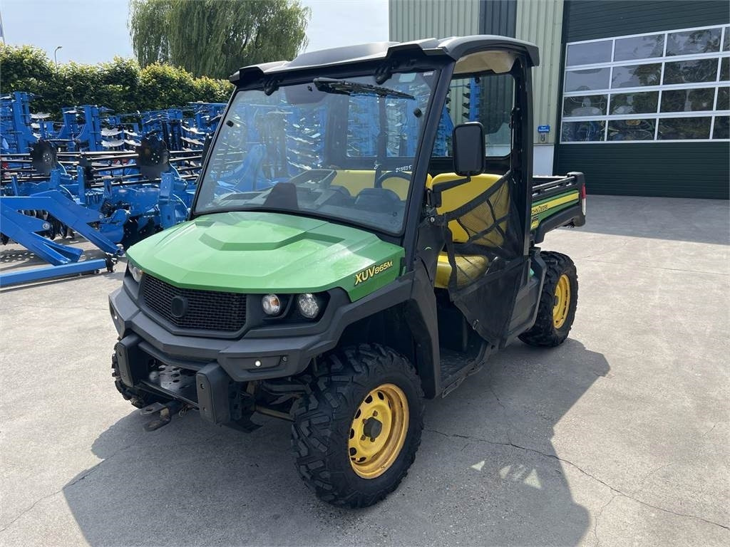 John Deere XUV865M - Квадроцикл: фото 1 John Deere XUV865M - Квадроцикл: фото 1