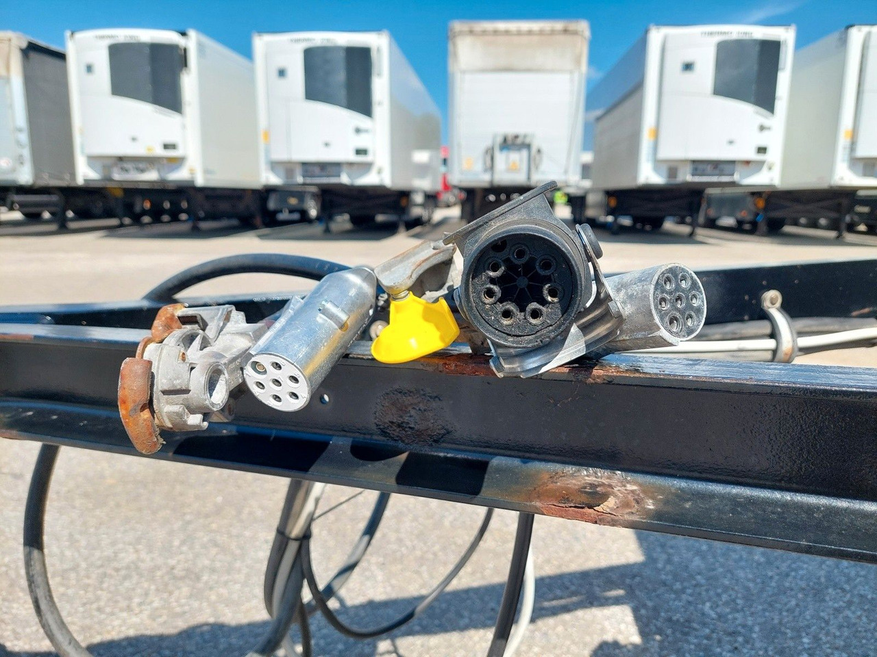 Прицеп бортовой/ Платформа Krone AZW 18 Baustoffanhänger: фото 10