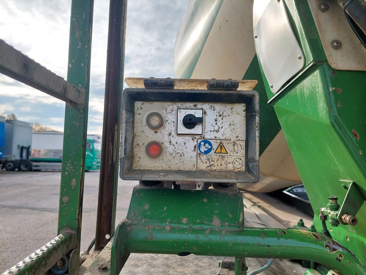 Автобетоносмеситель MAN TGS 32.360 BB Stetter 8x4: фото 16 Автобетоносмеситель MAN TGS 32.360 BB Stetter 8x4: фото 16