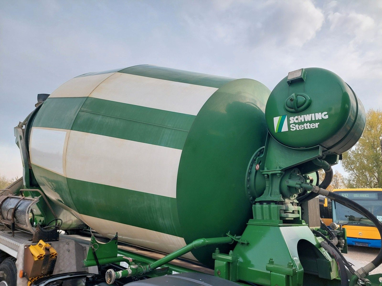 Автобетоносмеситель MAN TGS 32.360 BB Stetter 8x4: фото 8 Автобетоносмеситель MAN TGS 32.360 BB Stetter 8x4: фото 8